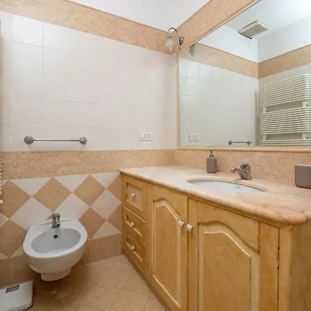 A Casa Di Antonio - De Vivo Realty *